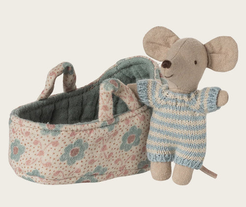 Bébé souris couffin bleu Maileg