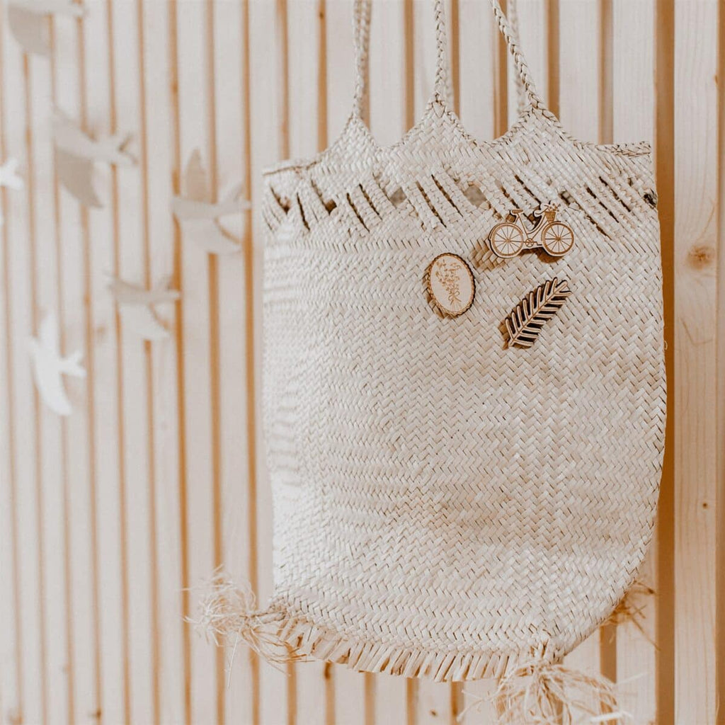 Pin's en bois Les petites hirondelles